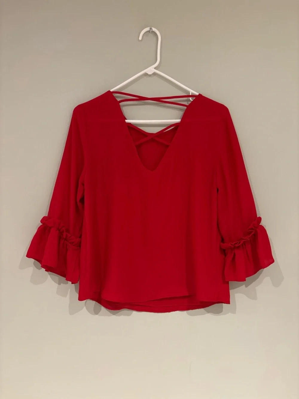 ☀️Flowy Red Ruffle Sleeve Women's Top - Picture 3 of 6